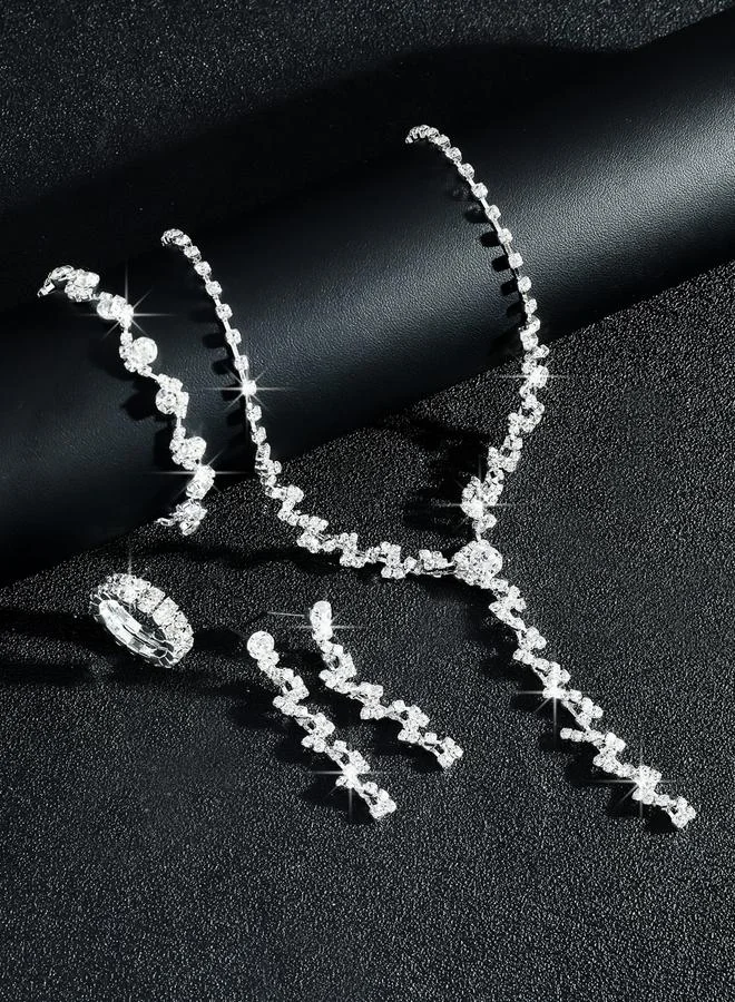 تايك تو طقم مجوهرات أربع قطع عقد وسوار وخاتم وأقراط مزين